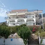 Madison Aparthotel