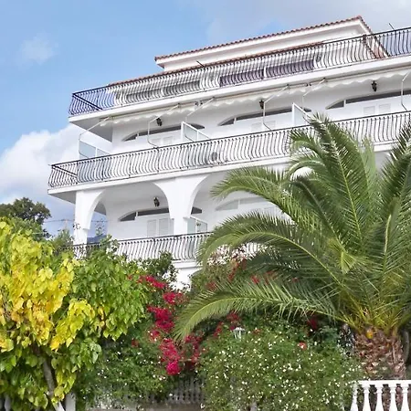 Madison 아파트호텔 Vlachata